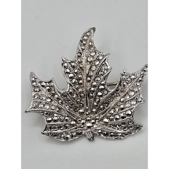 VTG 2PC Brooch Maple Leaf Set Gold Silver Tone Fall Classy Elegant Statement Pin - Picture 3 of 16